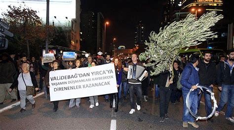 Y­ı­r­c­a­­d­a­k­i­ ­Z­e­y­t­i­n­ ­A­ğ­a­ç­l­a­r­ı­ ­İ­ç­i­n­ ­İ­s­t­a­n­b­u­l­­d­a­ ­E­y­l­e­m­